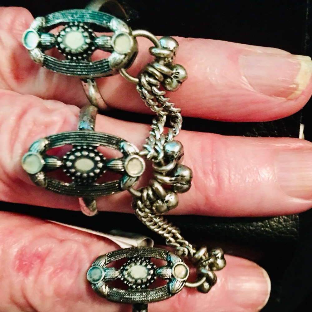 NWT Free People Triple Connected Rings Silver